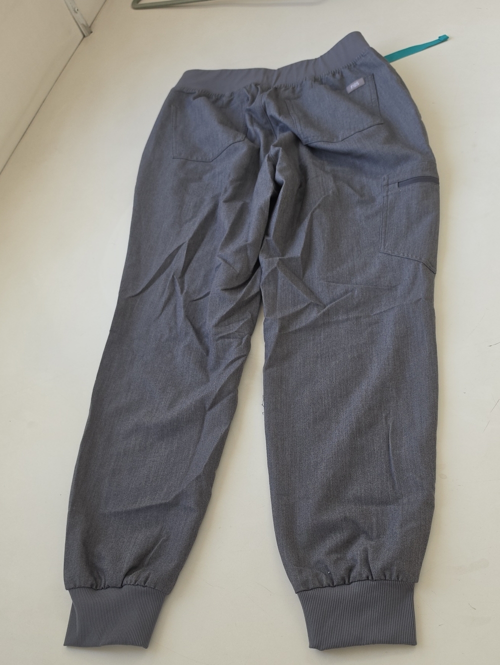 Zamora Jogger Scrub Pant - Picture 7 of 9